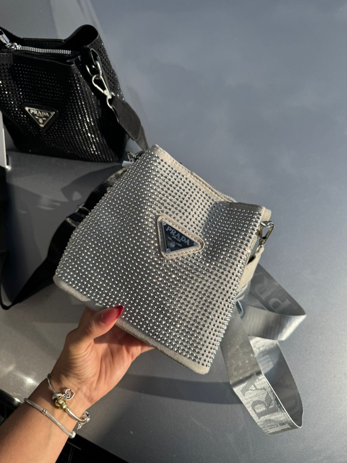 PRADA BRILLOS