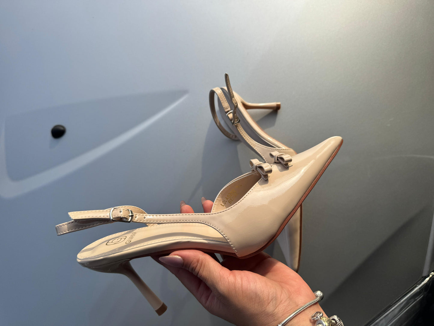 LOLA 5252 NUDE