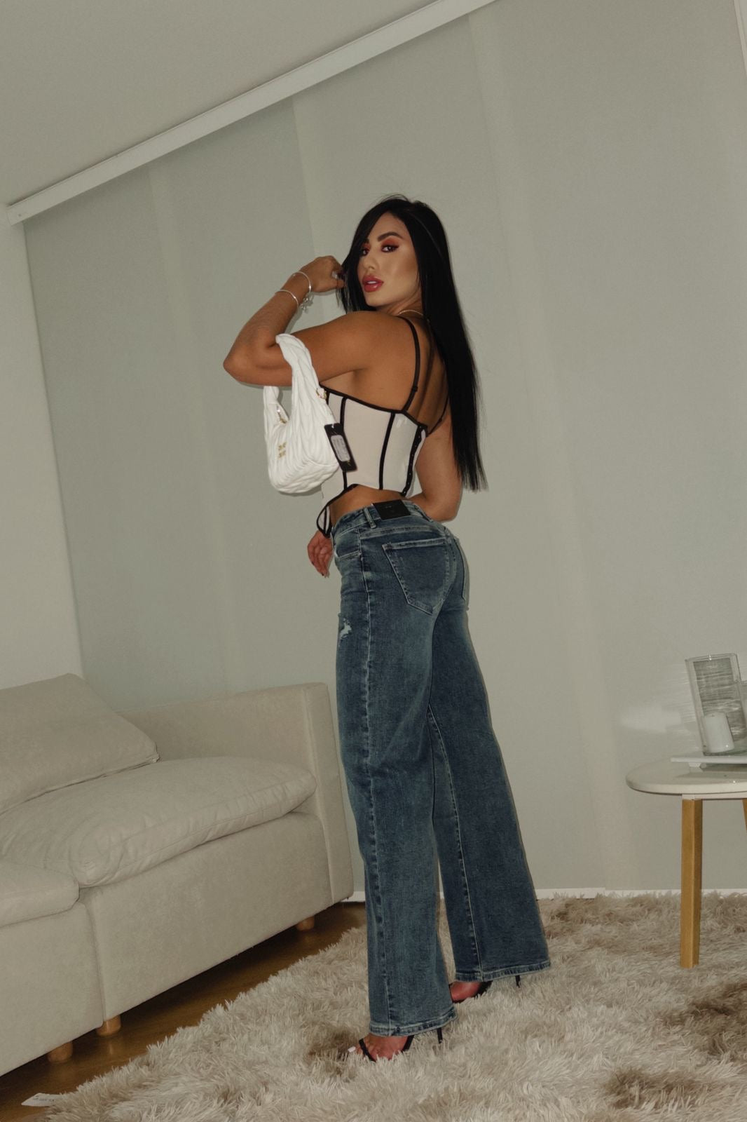 T285 JEAN LAULIA