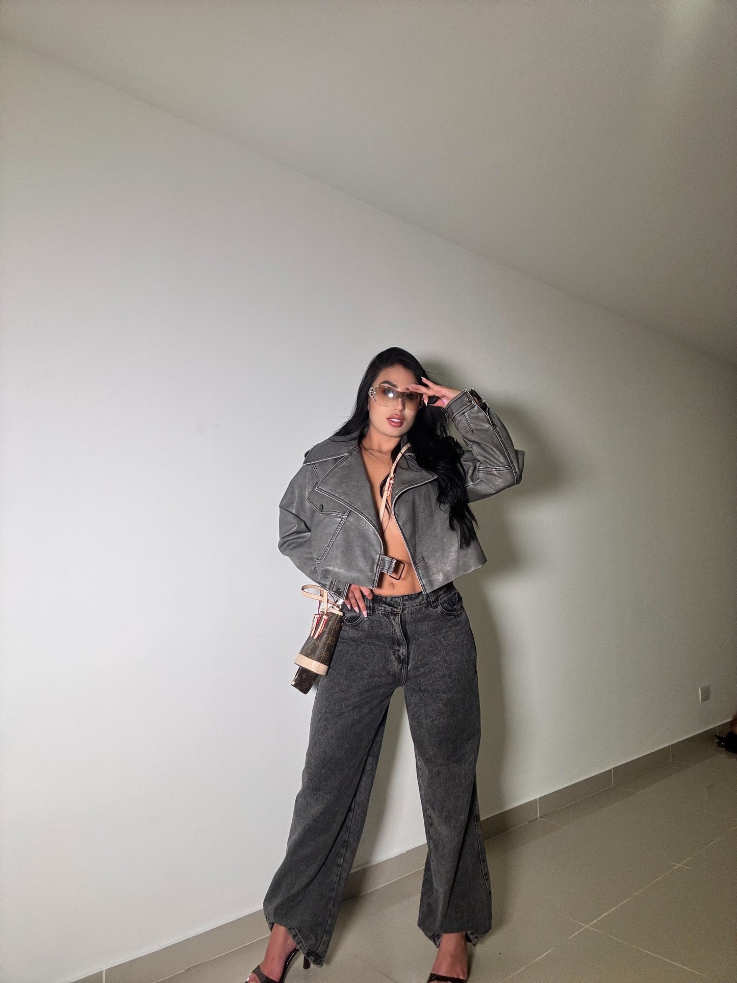 CHAQUETA GRIS