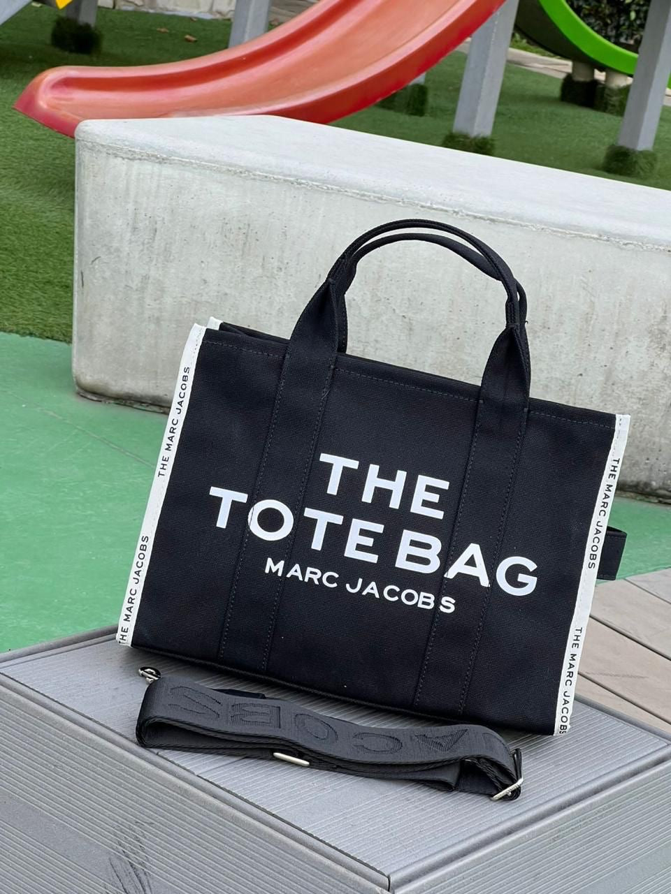 TOTE TELA