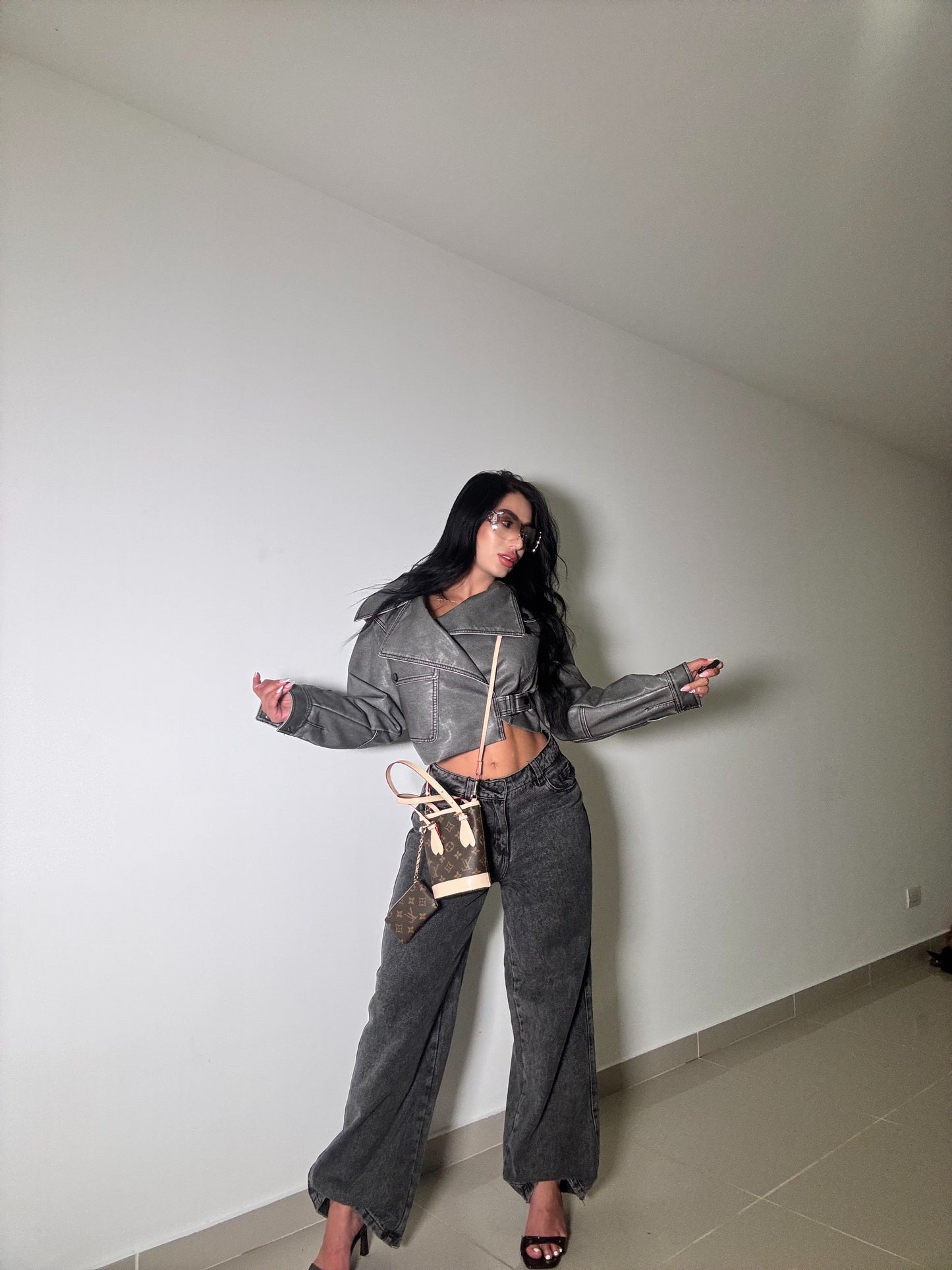 CHAQUETA GRIS