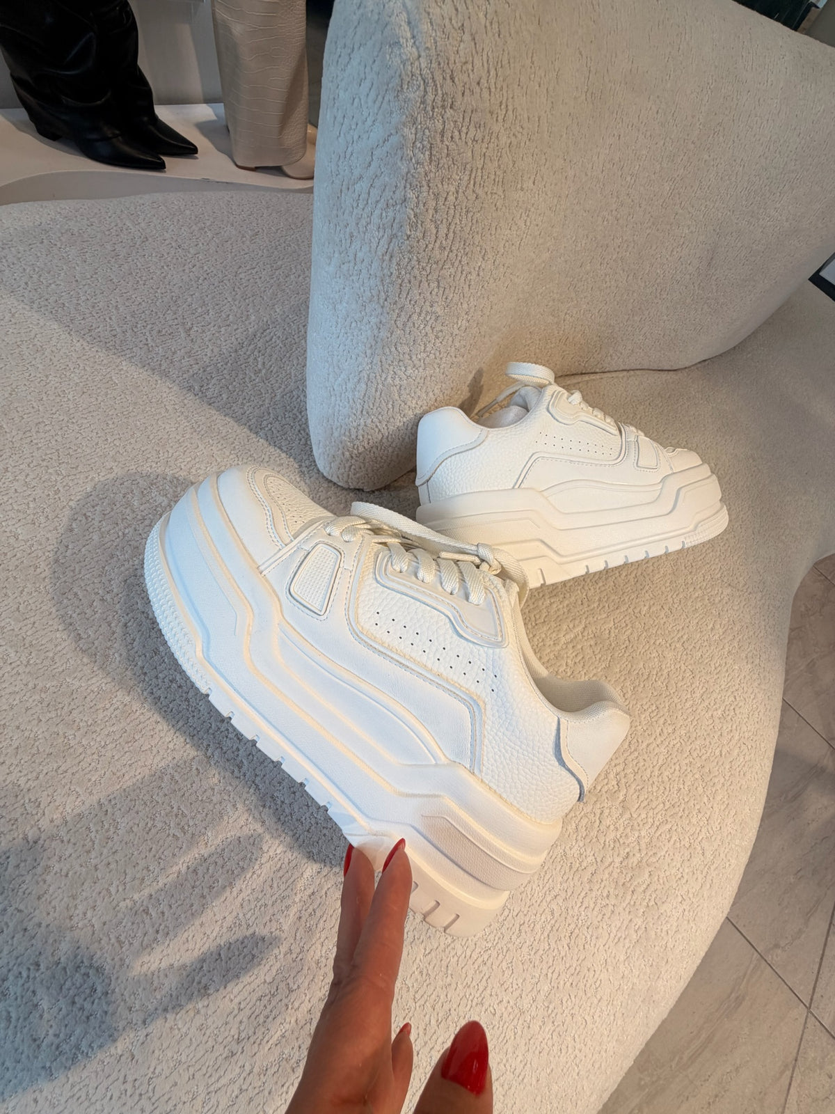 TENIS AIR BOLD