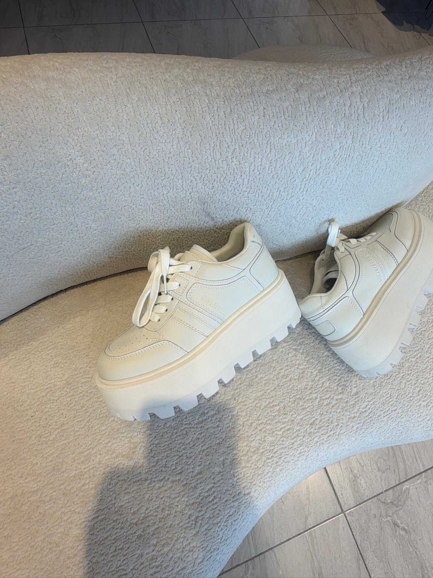 TENIS PLATAFORMA BLANCOS