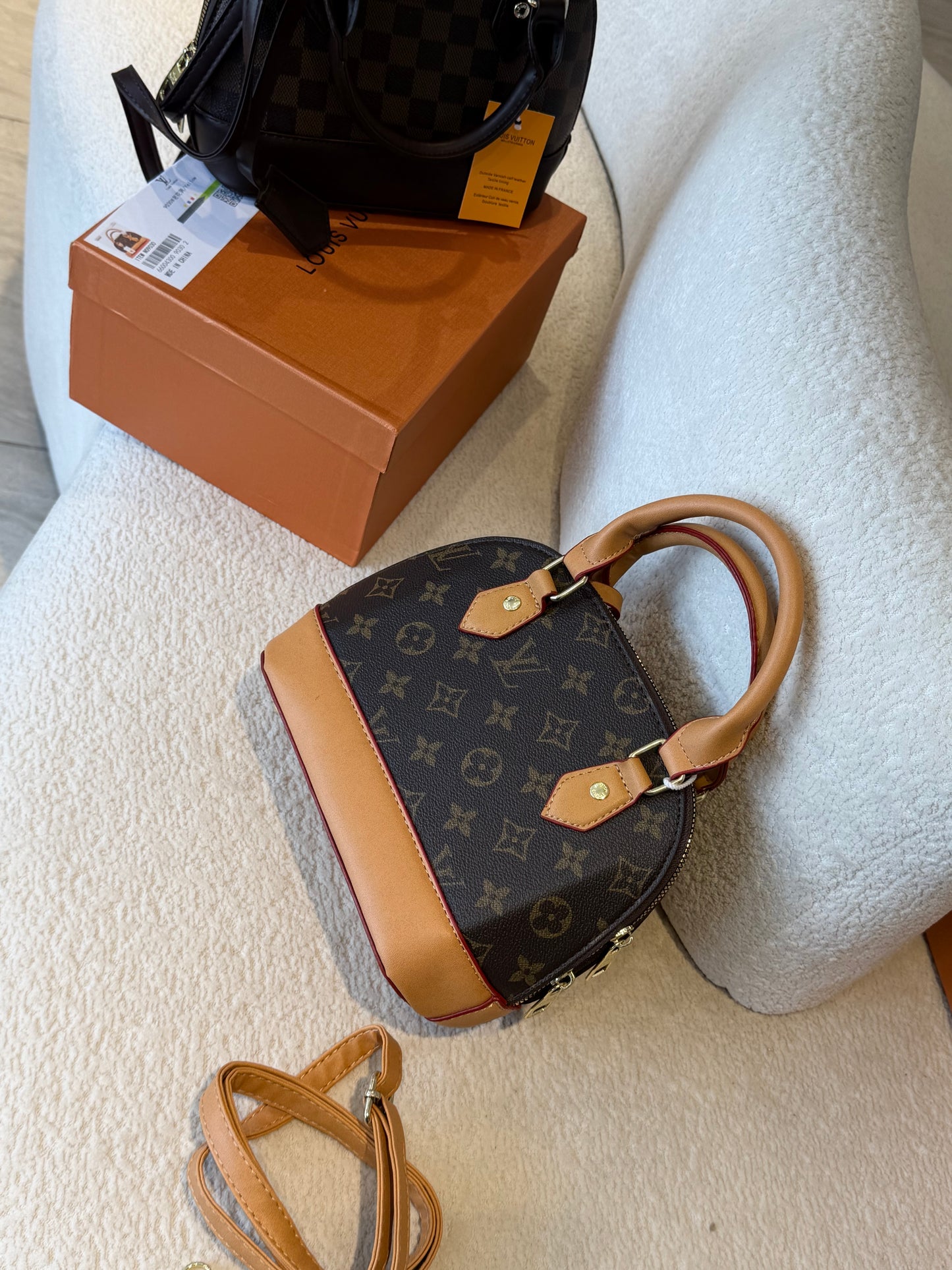 BOLSO BAÚLES LV