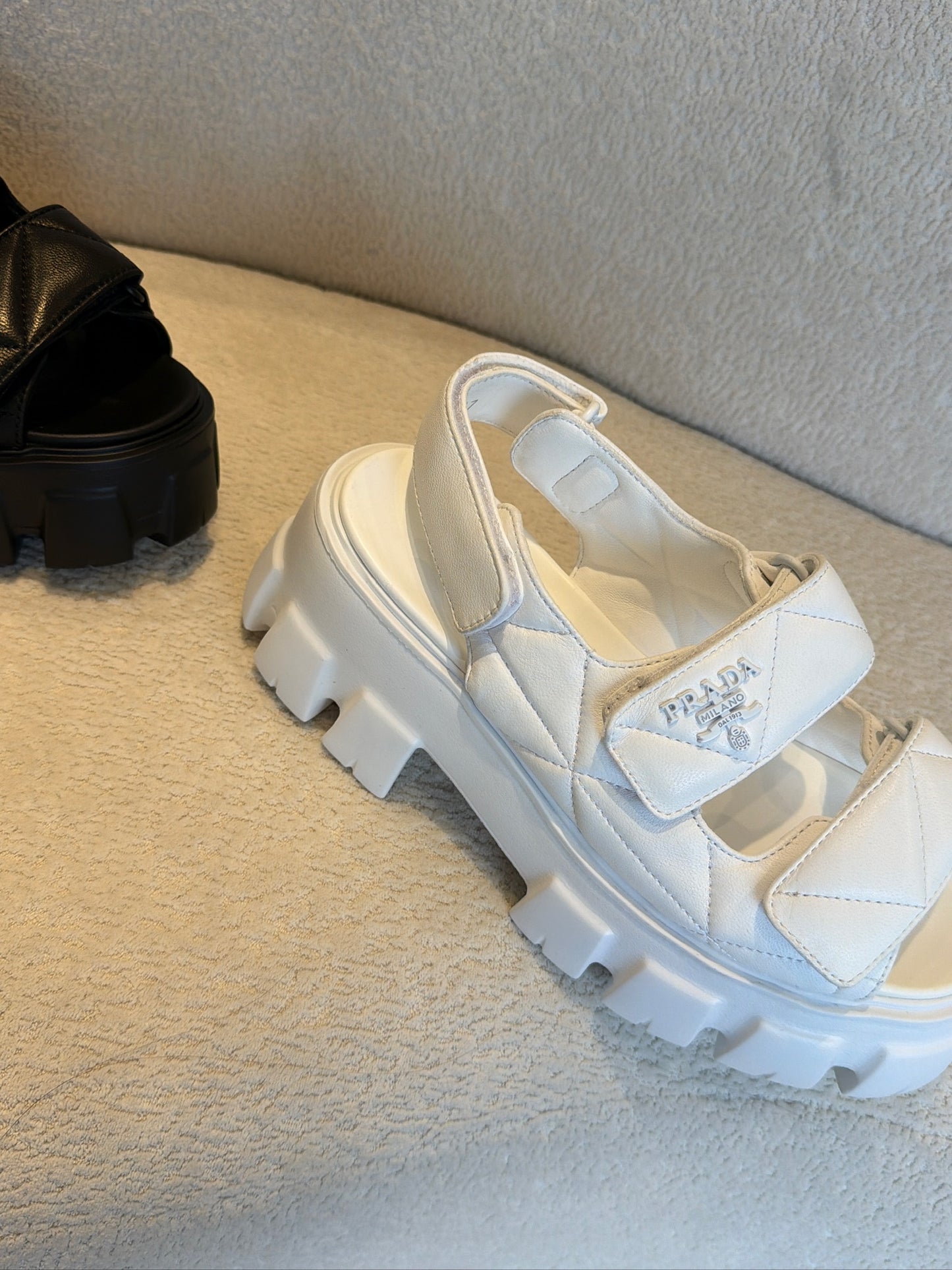 SANDALIAS PRADA
