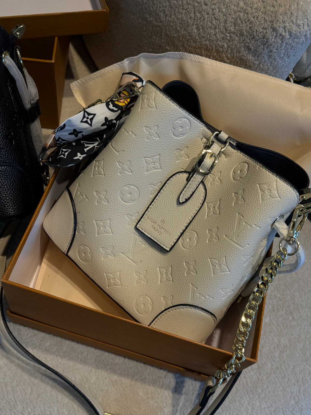BOLSO TULA LV