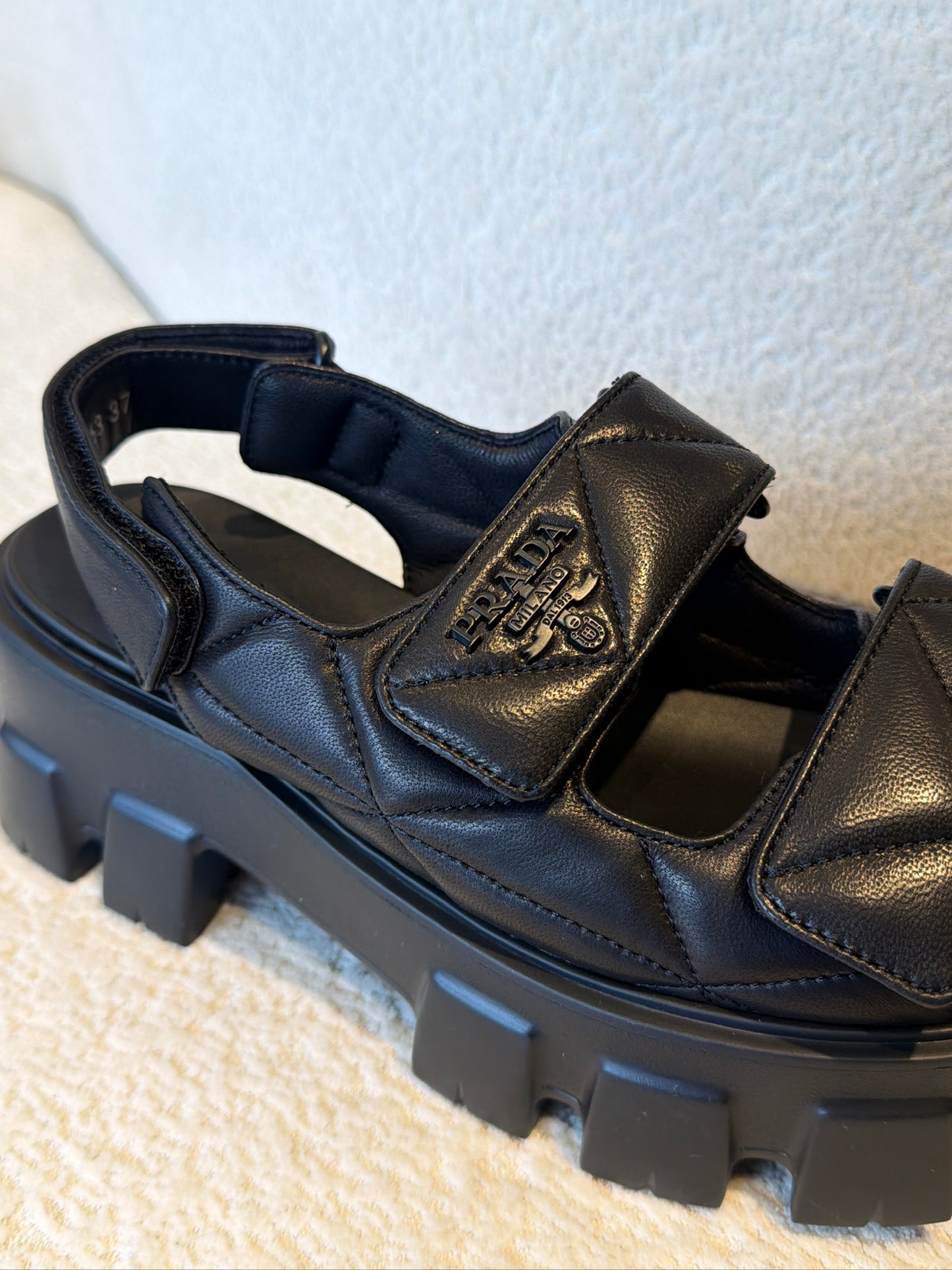 SANDALIAS PRADA