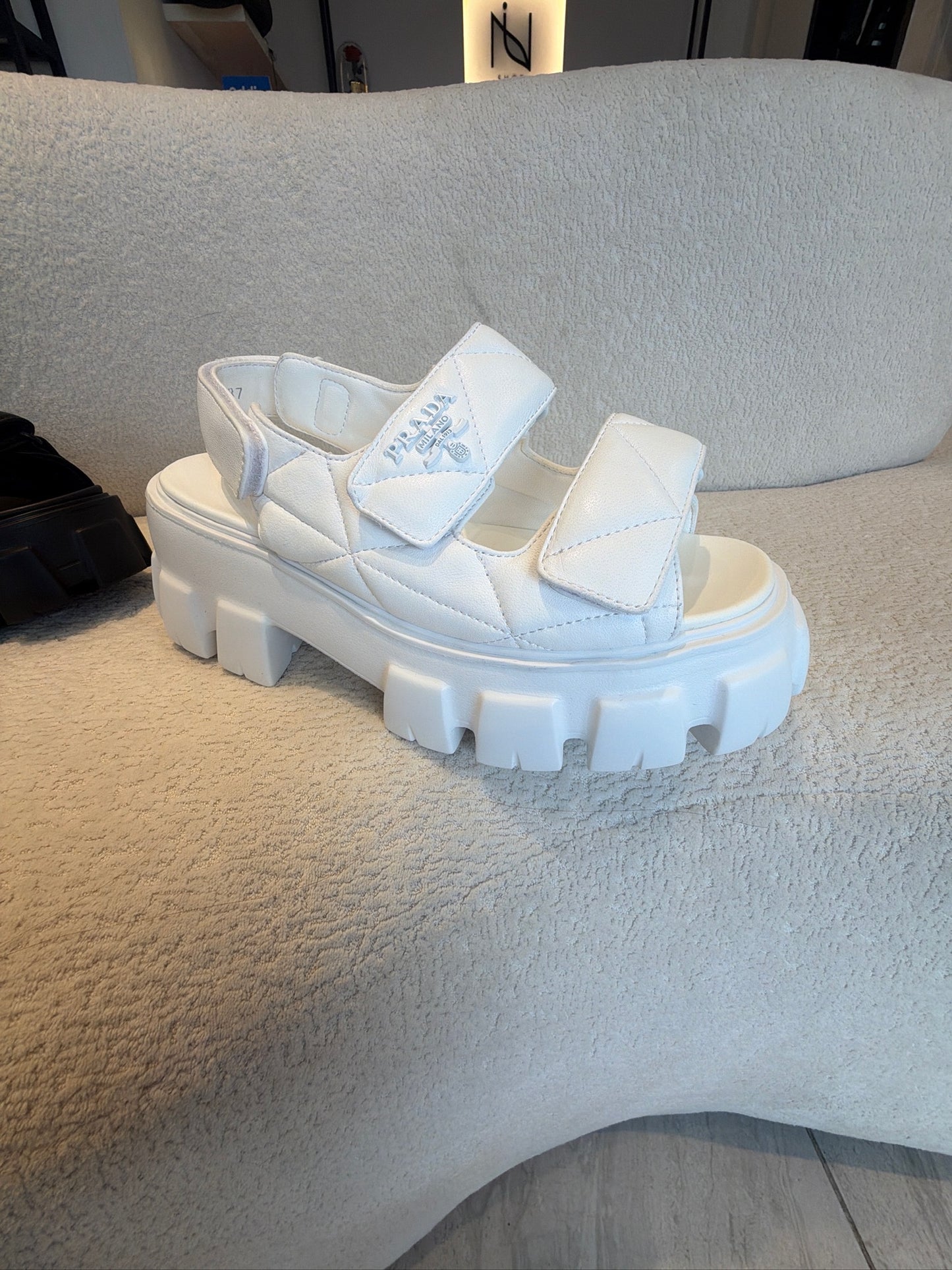 SANDALIAS PRADA