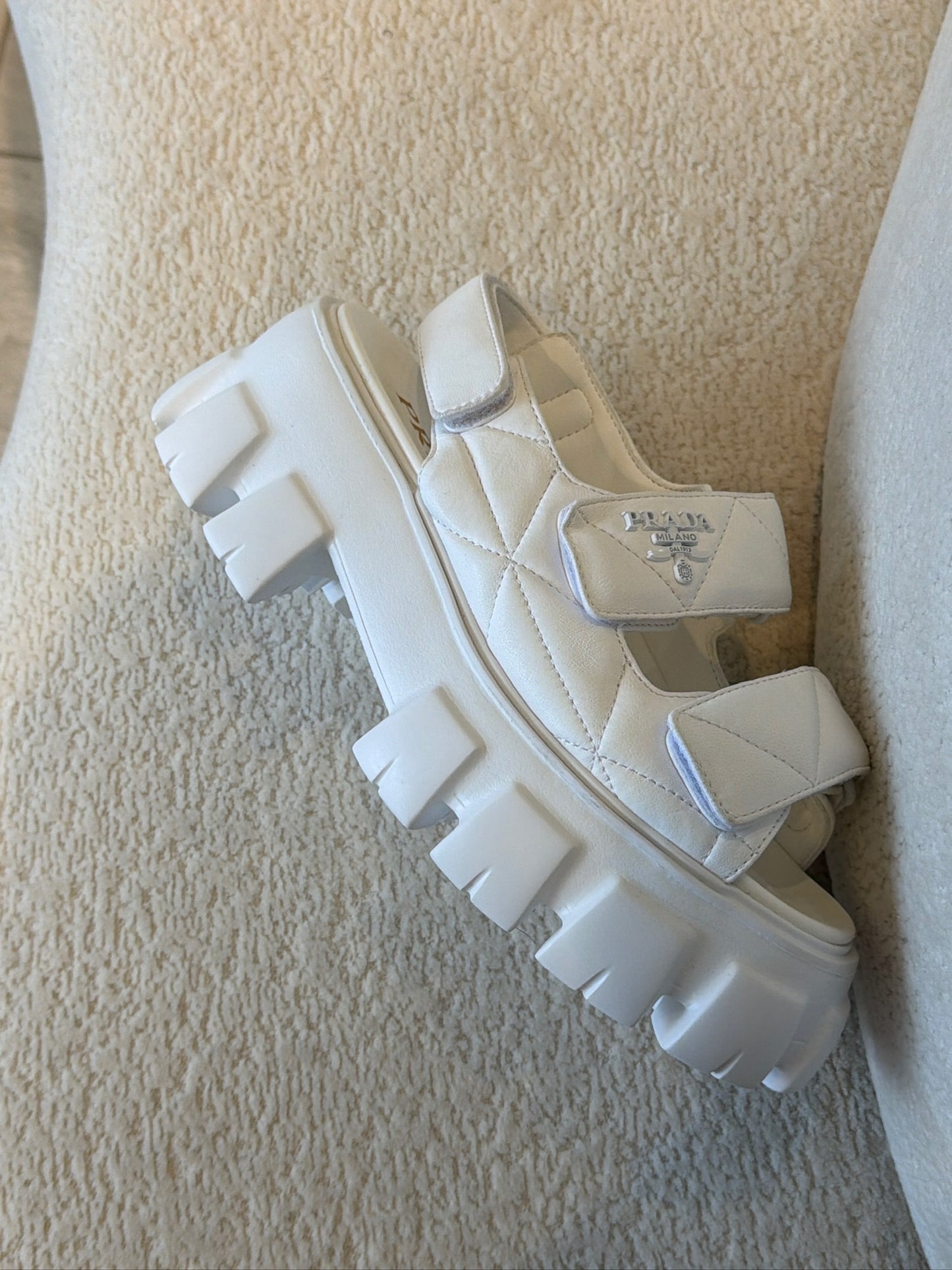 SANDALIAS PRADA