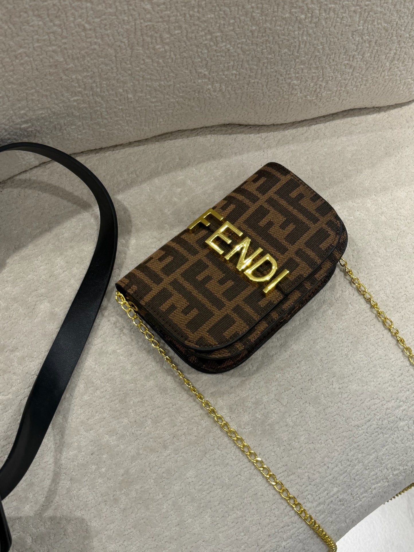 FENDI CANGURO