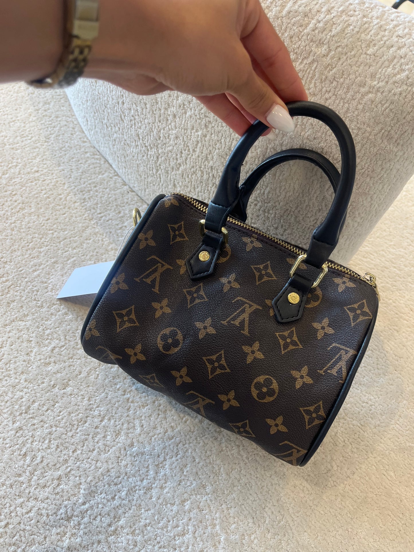 BOLSO LV CON BOLSILLO NEGRO