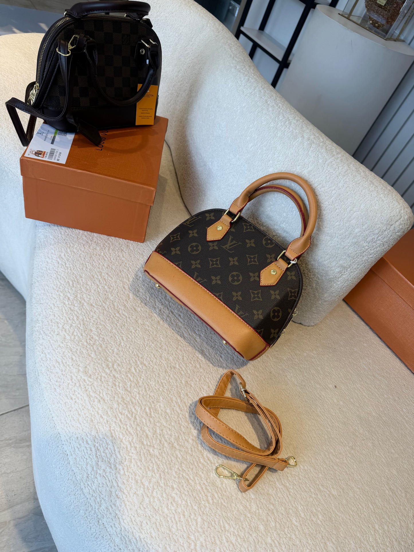 BOLSO BAÚLES LV