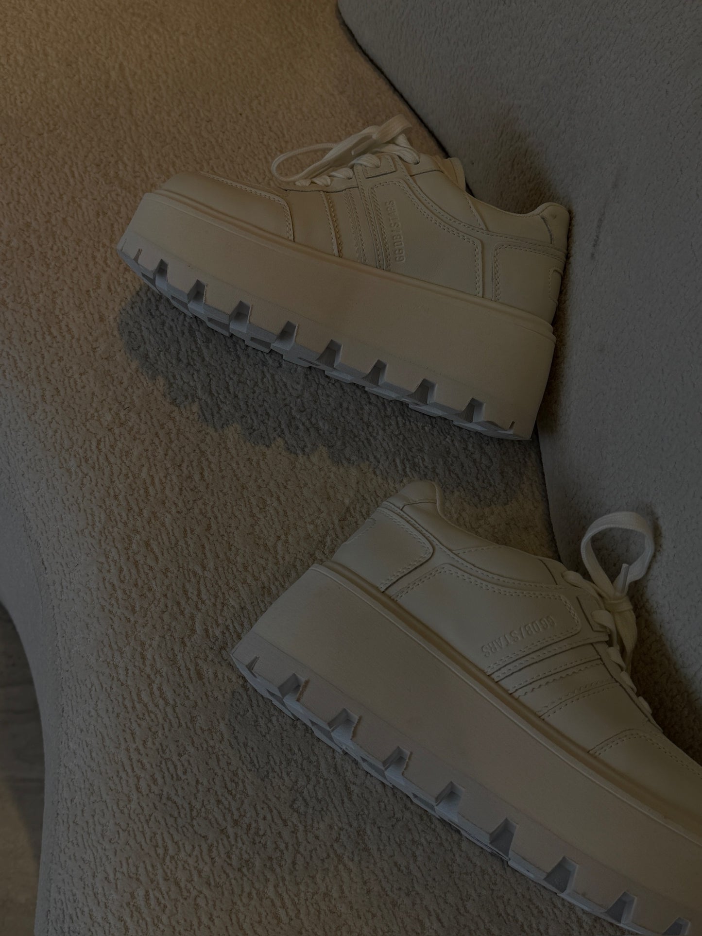TENIS PLATAFORMA BLANCOS