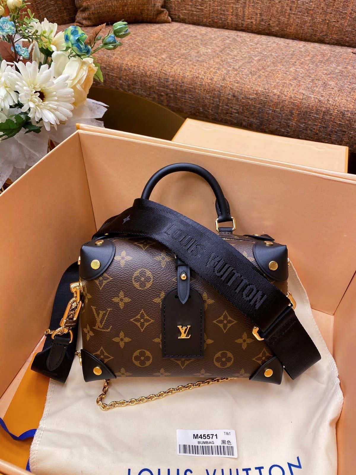 BOLSO LV BAÚL COFRE