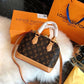 BOLSO BAÚLES LV