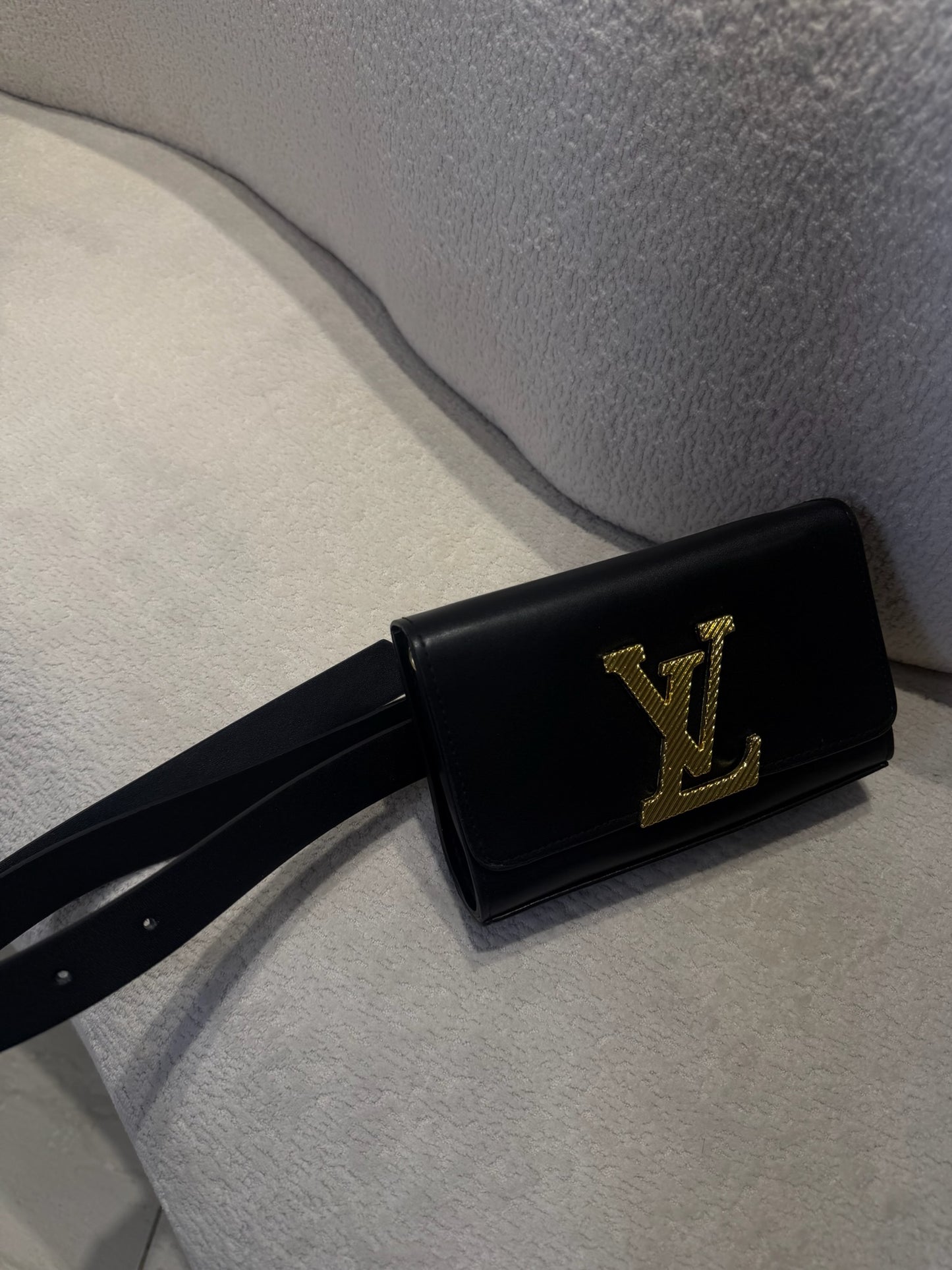 CANGURO LV NEGRO