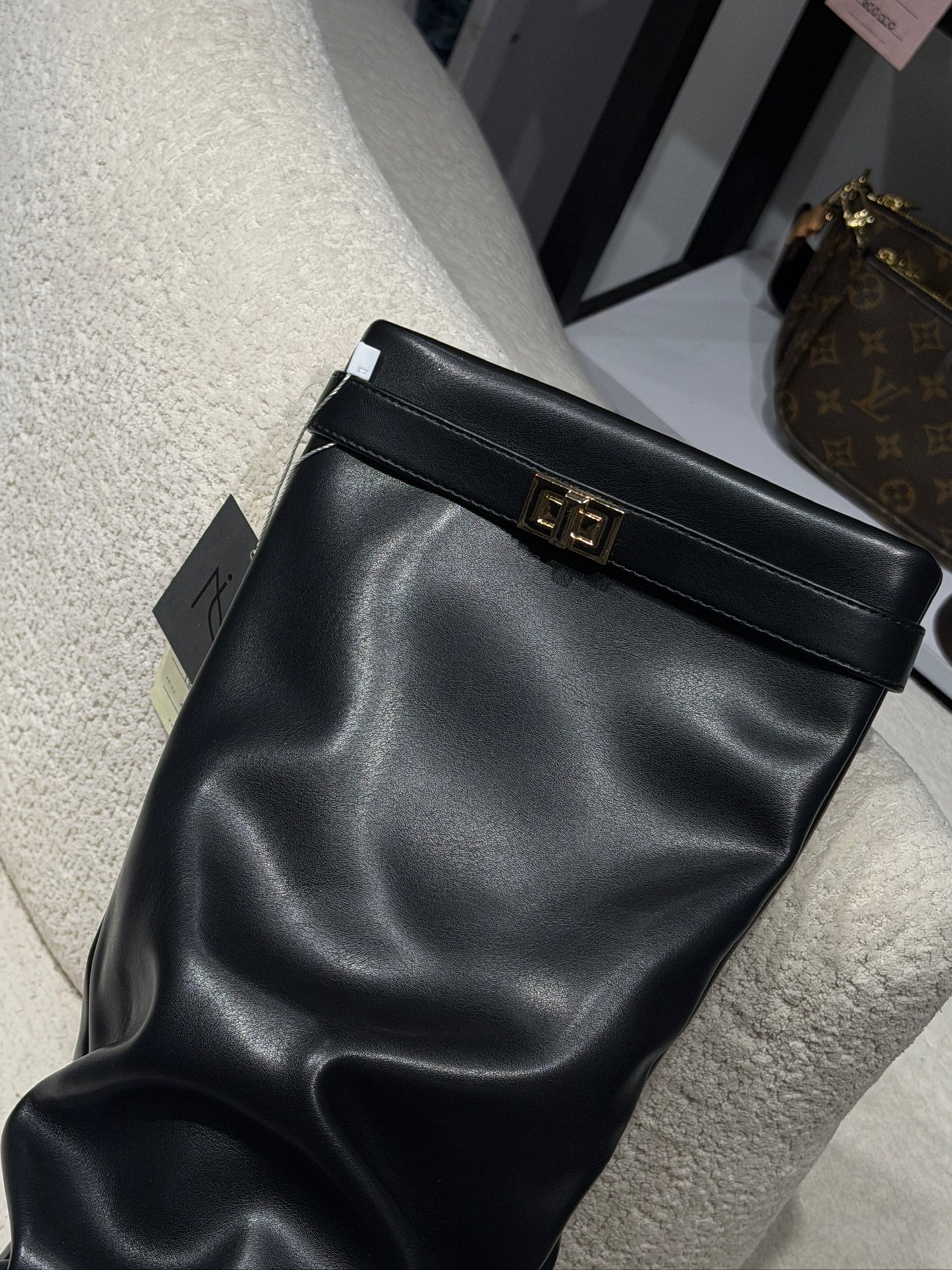 BOTAS BROCHE