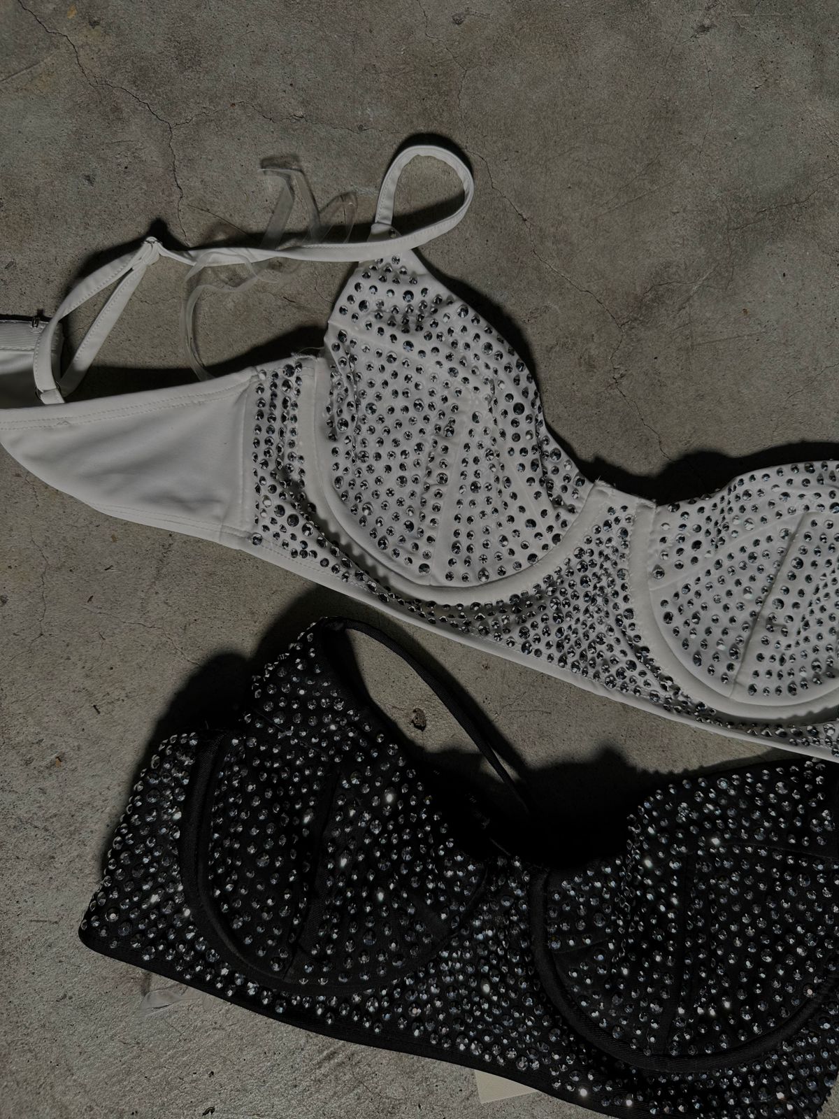 CROP TOP PIEDRAS REF.HGT8006
