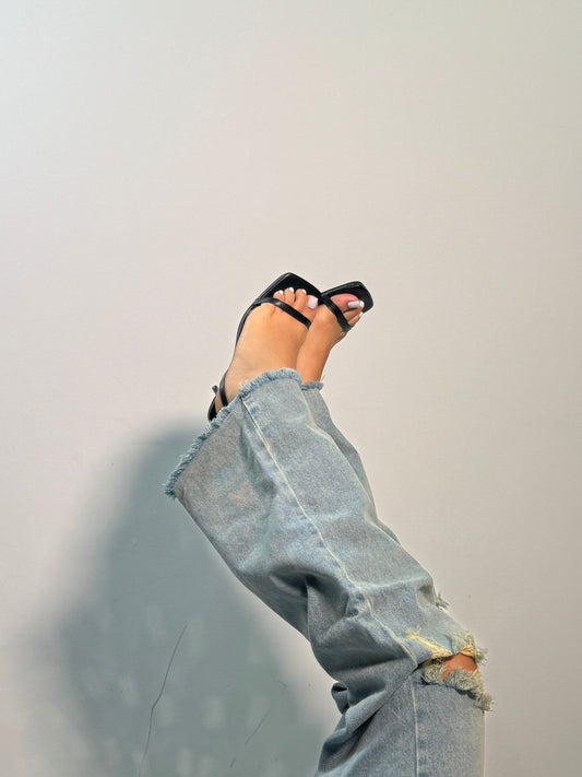 SANDALIAS DE TACÓN FINO