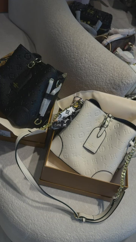 BOLSO TULA LV